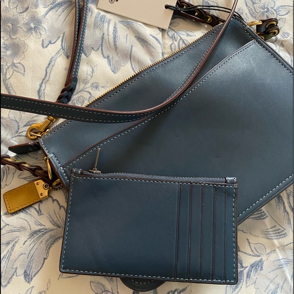 Coach Soho linked crossbody - Picture 3 of 8